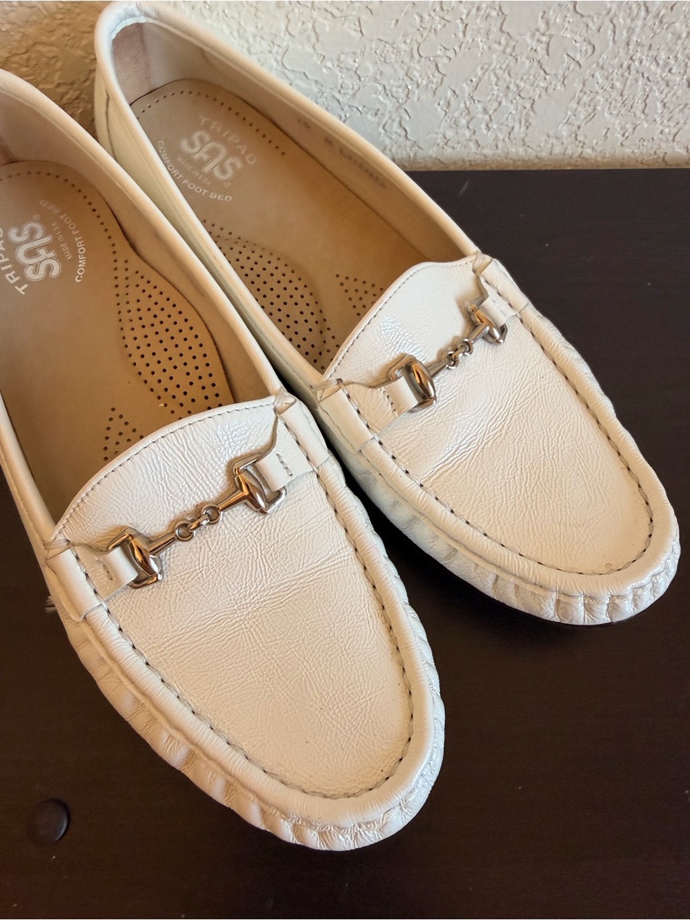 SAS Women's White Pearl Slip-On Silver Bit Leather Loafers Shoes Size 10M